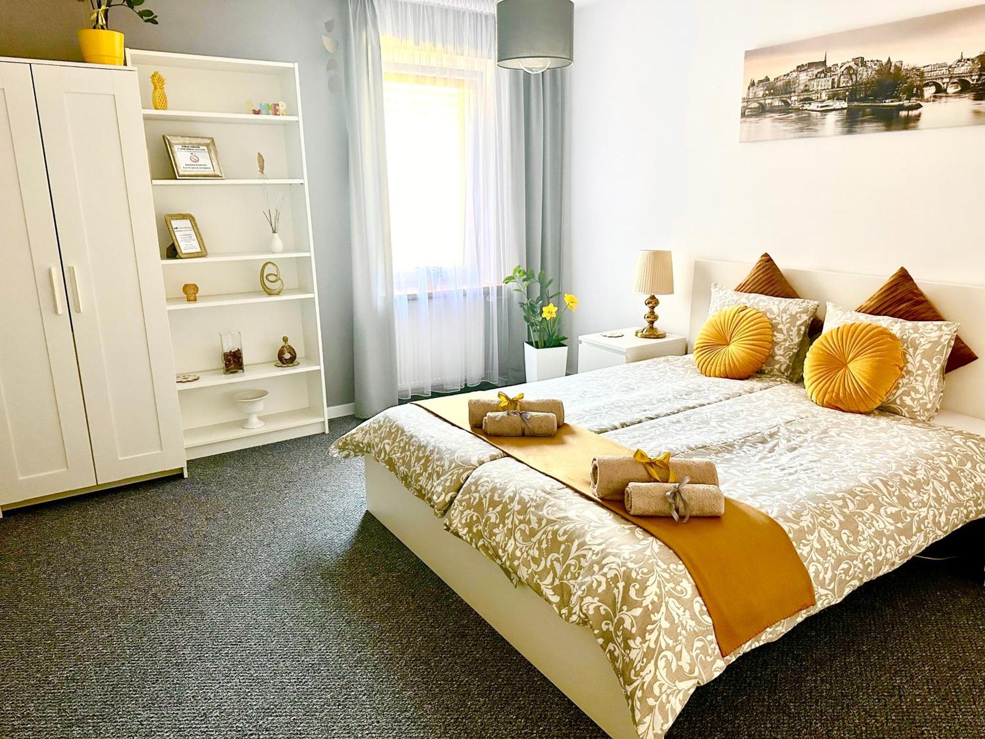 Ostello Grey House Breslavia Esterno foto